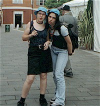 RaRoSoLa1999JuliaKathi.jpg (20004 Byte)