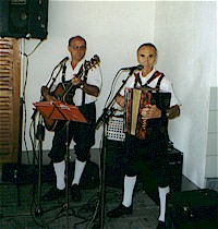 Start1999_Musik.jpg (19834 Byte)